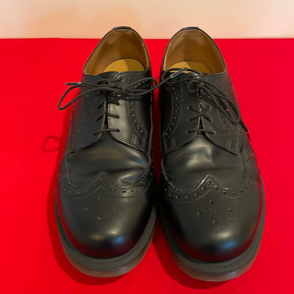 MENS’ DR MARTENS AIR WAIR BLACK OXFORD SHOES (10)